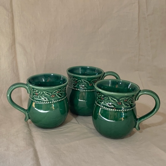 Hampton Forge Set of 3 Christmas Berries Holly / Green & Red / Coffee Cups Mugs - Picture 8 of 9